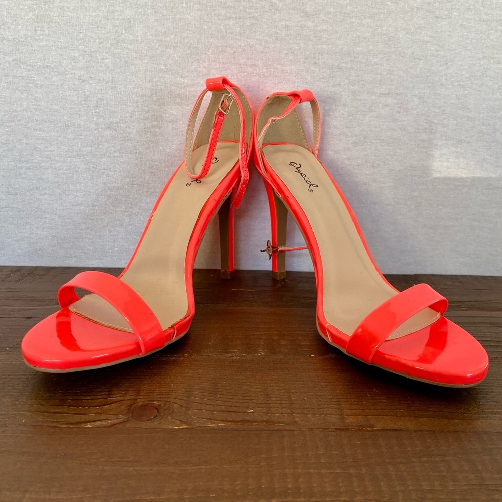 Bright pink high heel